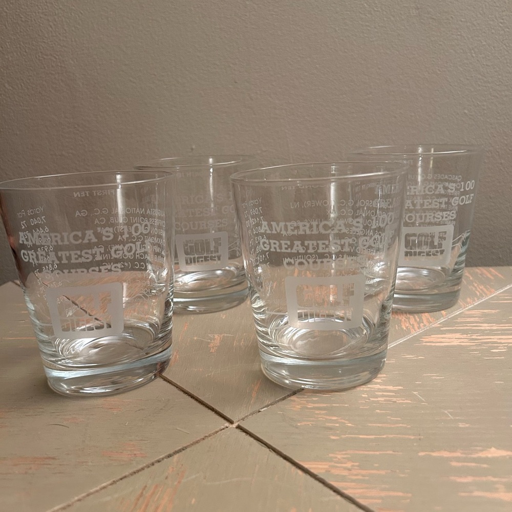 1983 Golf Digest America’s 100 Greatest Golf Courses 4 Glass Tumbler Set